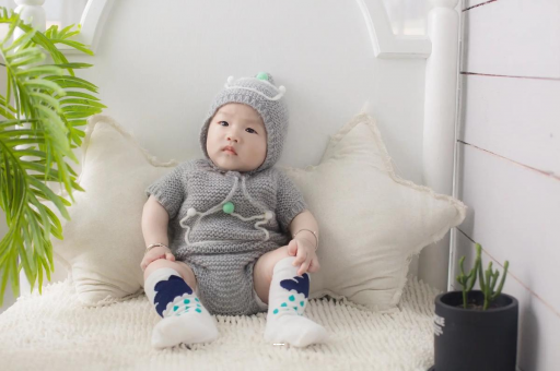 正定宝宝揉眼睛是怎么回事 正定宝宝揉眼睛是怎么回事